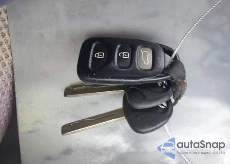 2011 Hyundai Elantra Touring Gls from USA, damaged, VIN KMHDC8AE1BU122696